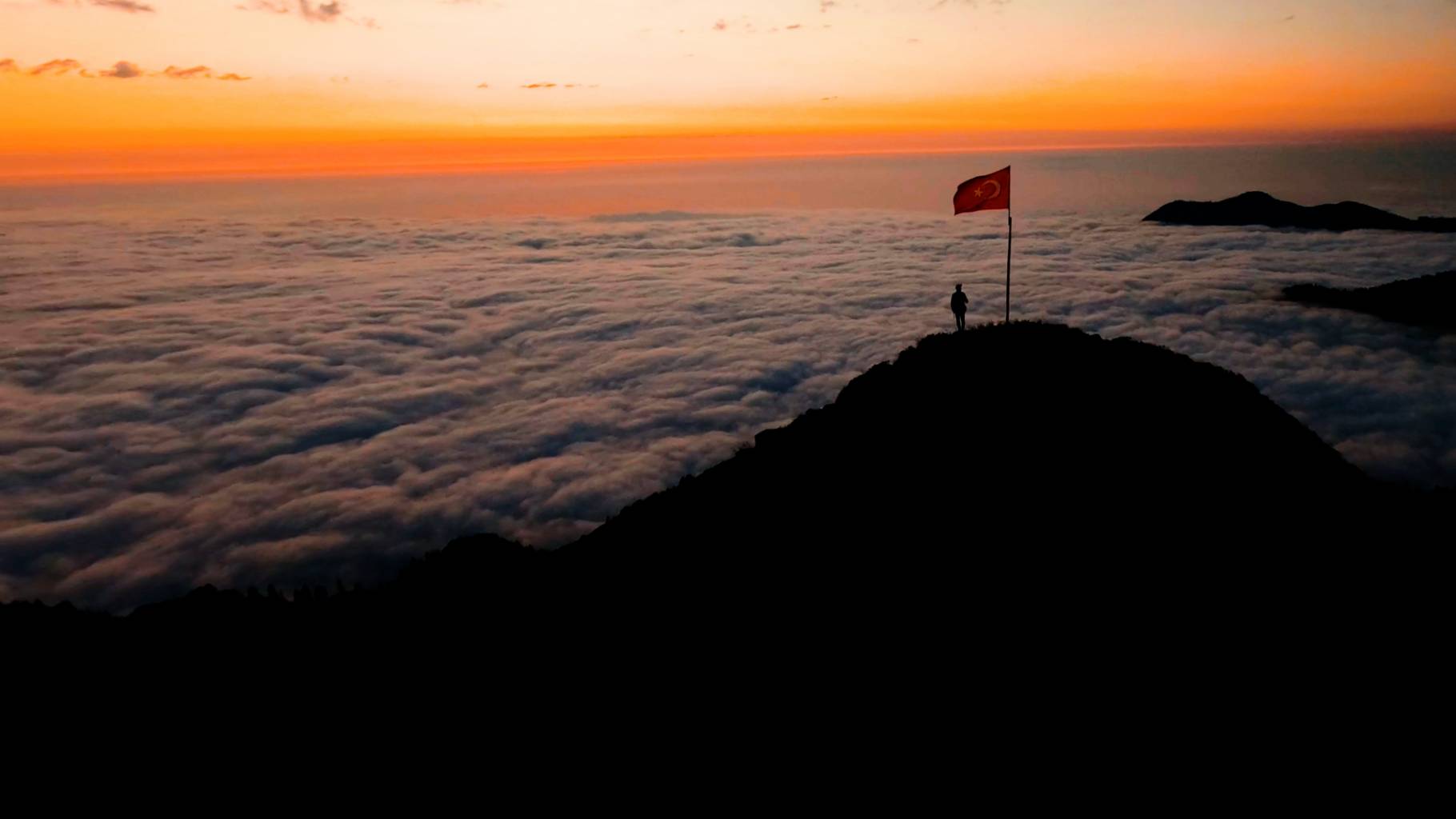 yx.00 04 25 11.Standbild022